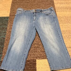 Chico's Blue Capri Jeans  Size 2 (US Size 12)